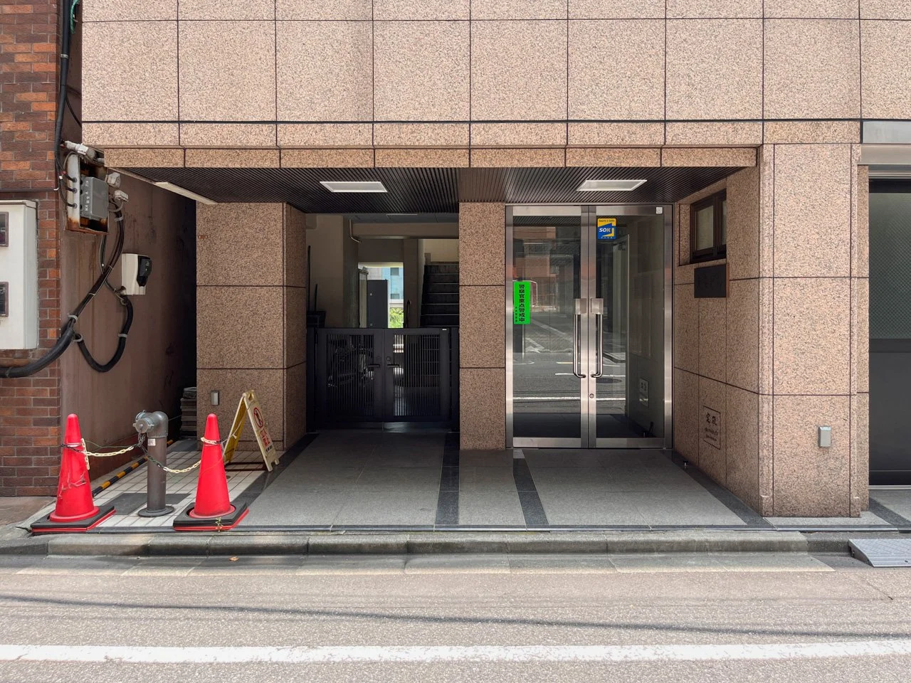 東海ビル 3 ビルエントランス 5