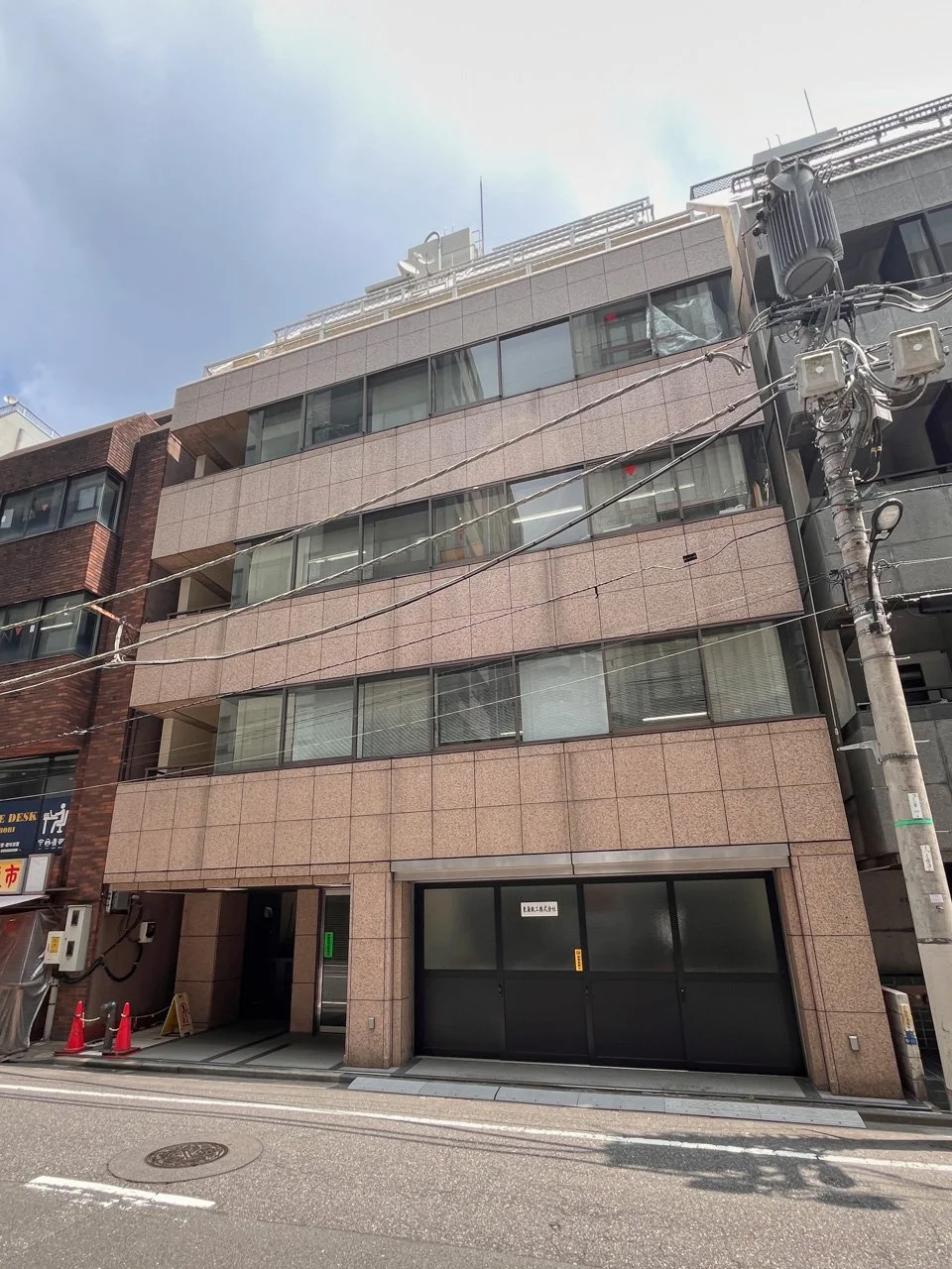 東海ビル 3 オフィスビル外観 3