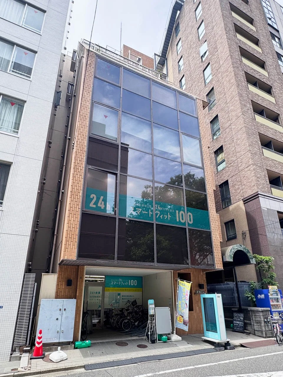 岸浪ビル B1 外観 2