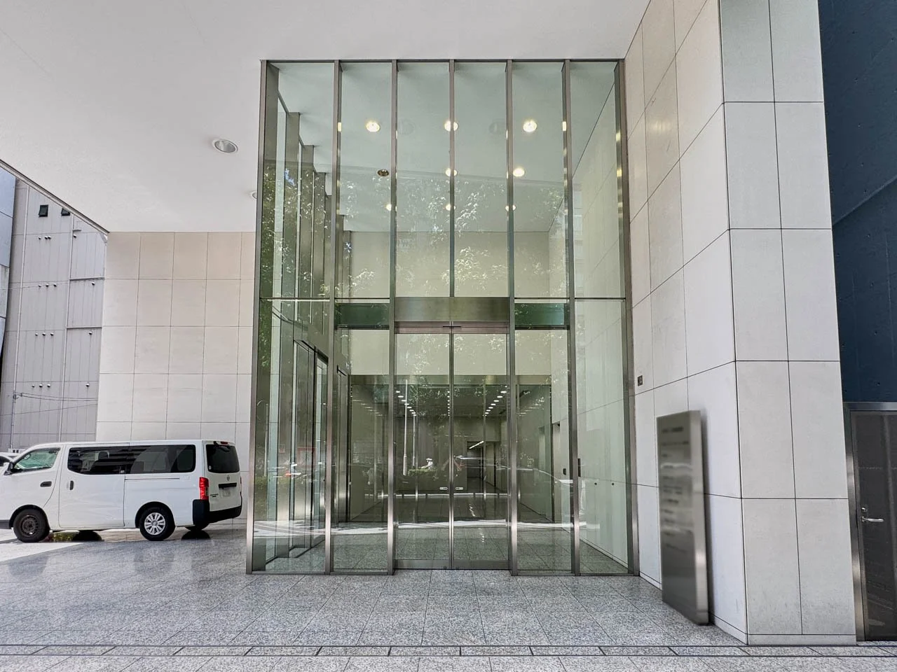 NEWS日本橋堀留町 3 ビルエントランス 5