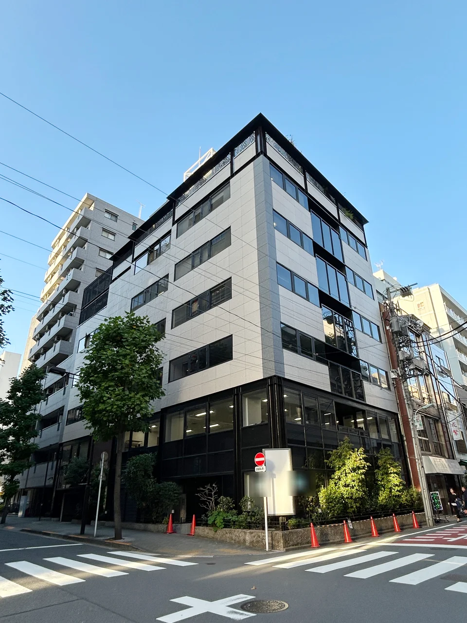 内山ビル 4 オフィスビル外観 1