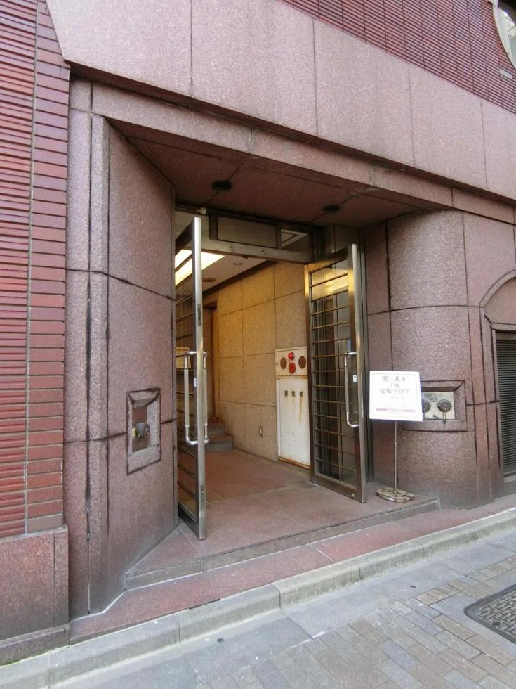 銀座天國(てんくに)ビル 7 ビルエントランス 5