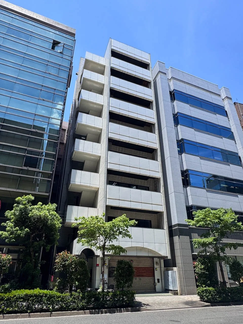 7山京ビル 6 オフィスビル外観 1