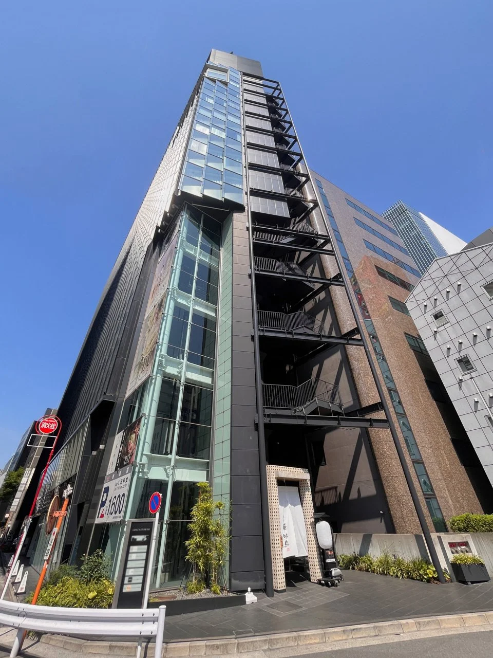 銀座4丁目タワービル B1 オフィスビル外観 1