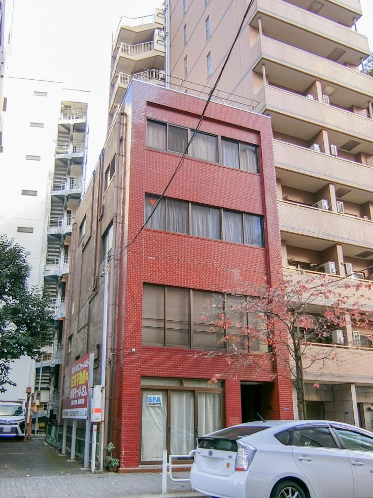 泉ビル 1 外観 1