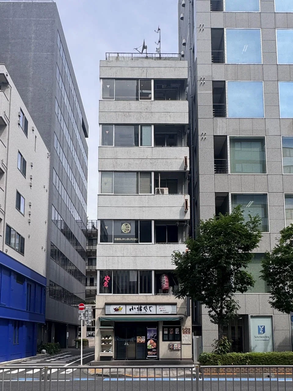 三敬ビル 4 オフィスビル外観 1