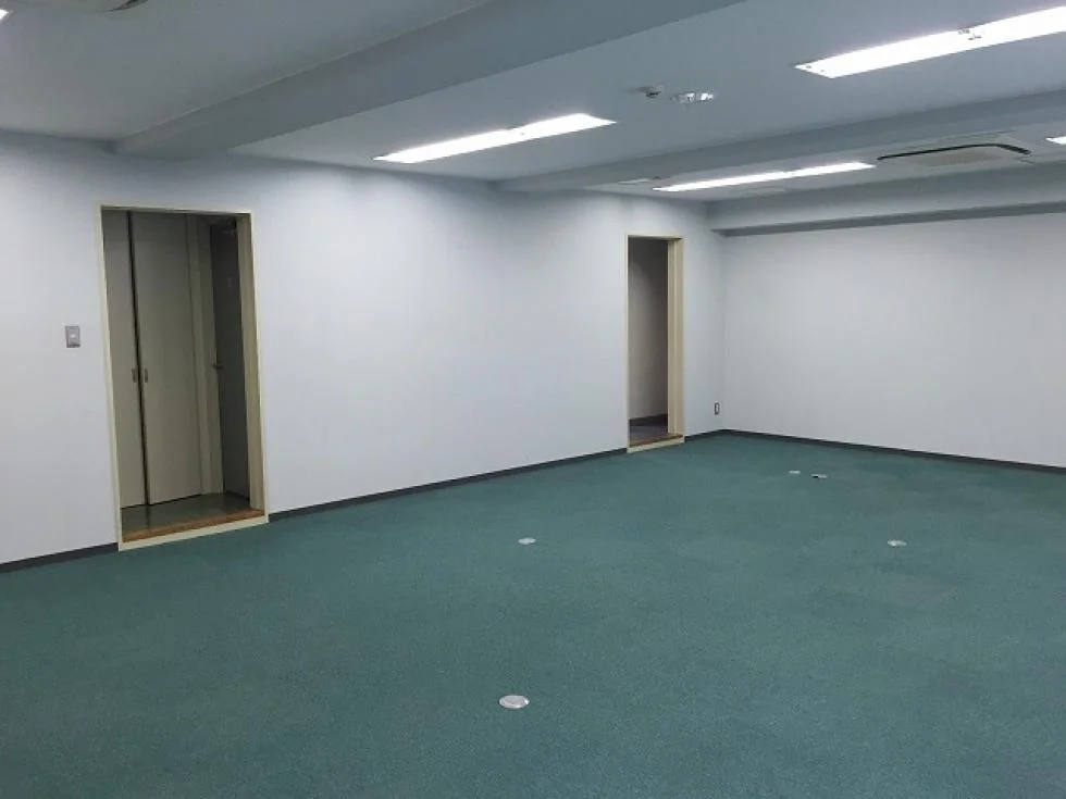 アド京橋ビル 4 執務室 7