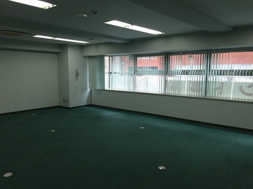 アド京橋ビル 4 執務室 8