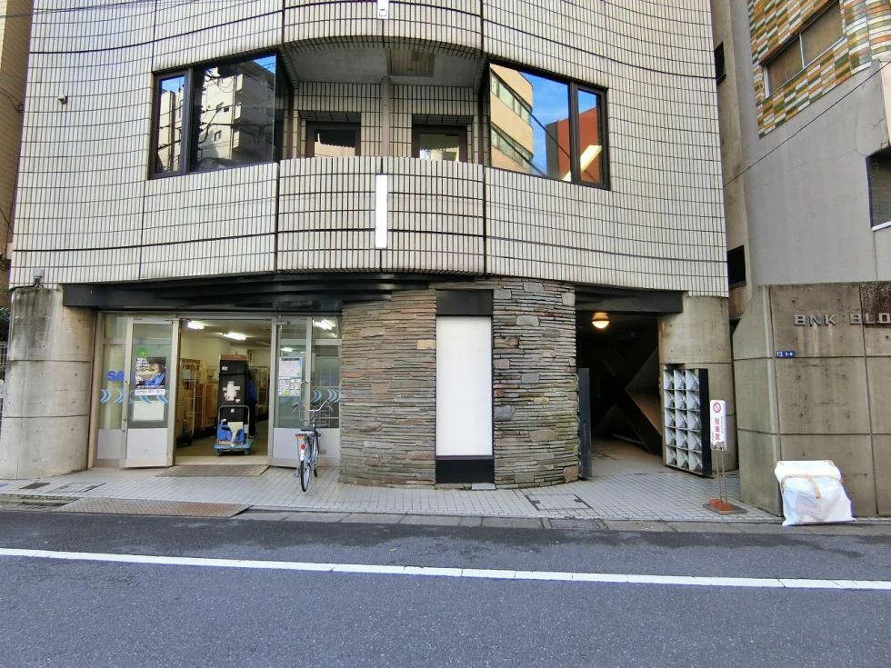 日本橋BNKビル 6 エントランス 3