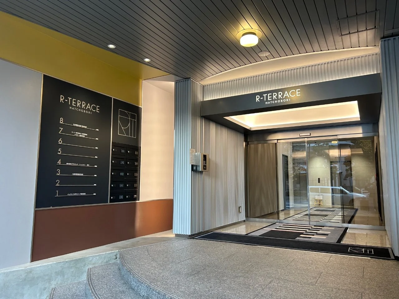 R-TERRACE八丁堀(R-TERRACE HATCHOBORI) 3 エントランス 3