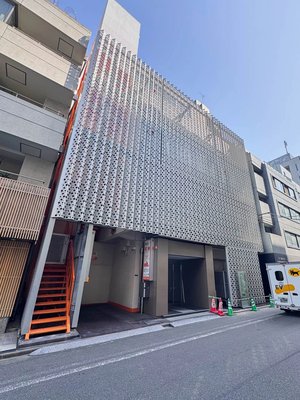 昭和ビル 3 オフィスビル外観 2