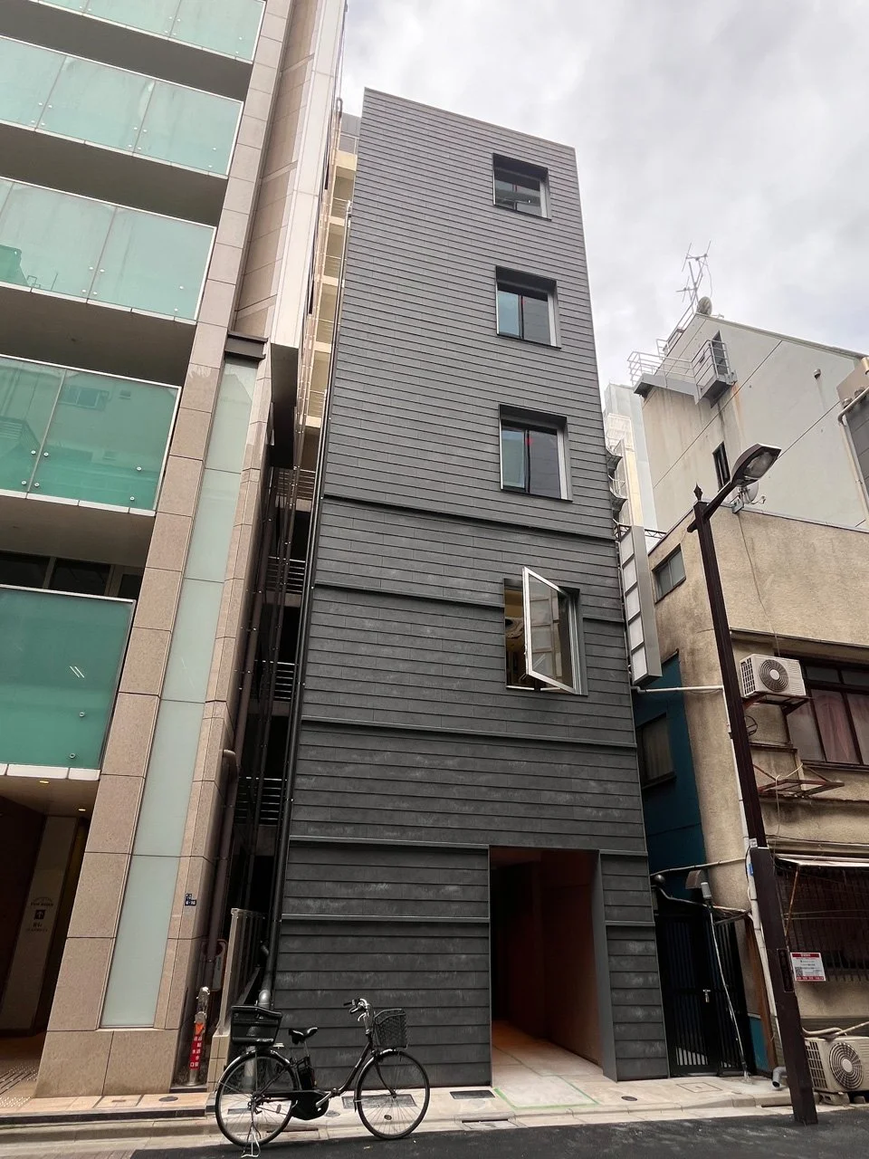 銀座岡田ビル 4 外観 2