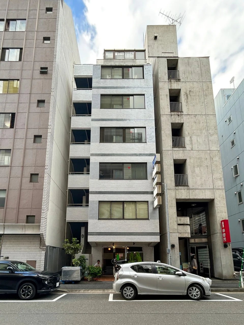 日本橋シルバービル 4 オフィスビル外観 1