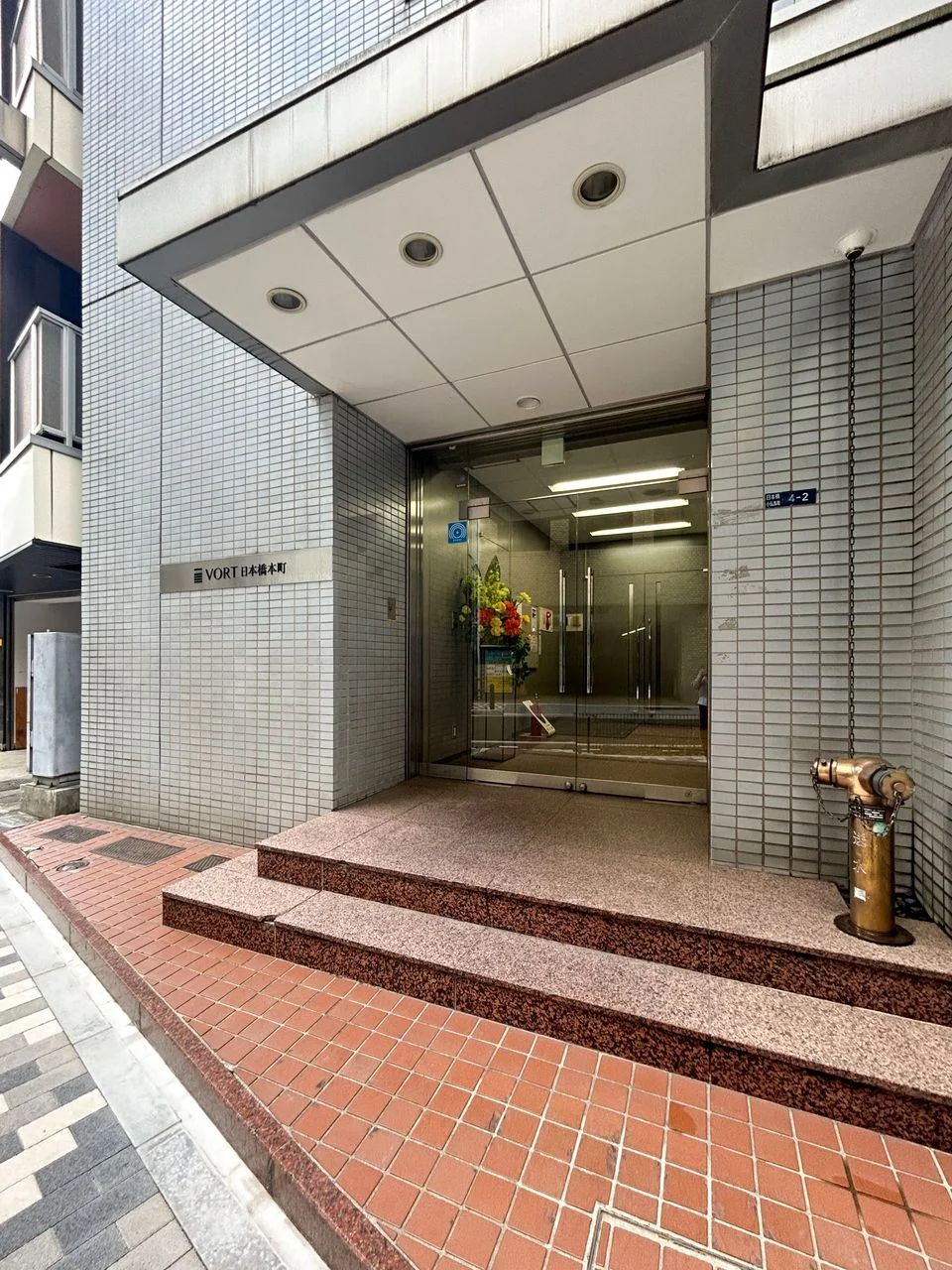 VORT日本橋本町 7 ビルエントランス 4