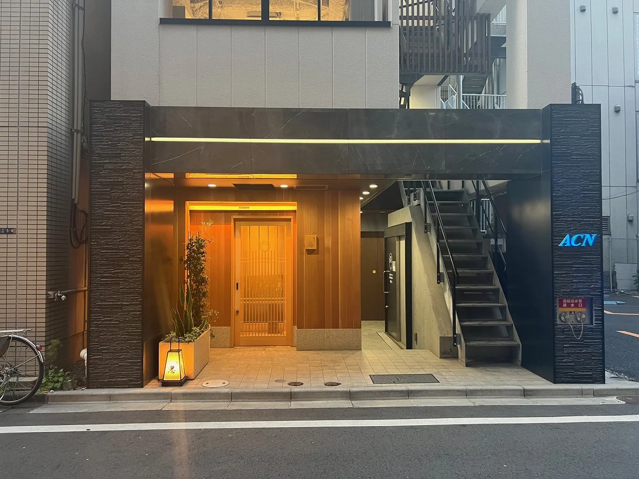 ACN築地2丁目ビル 1 ビルエントランス 4