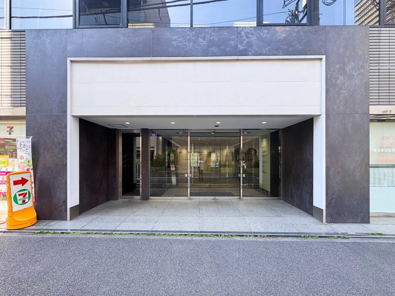 ワイズビルディング(Y’s Building) 7 ビルエントランス 3