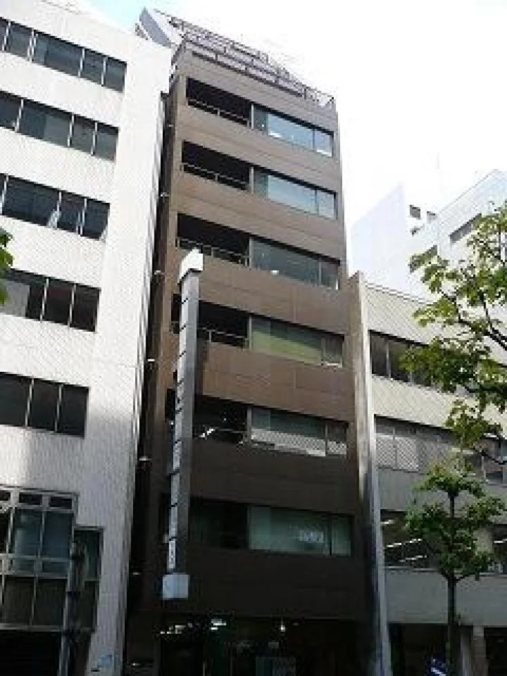 京橋イーサスビルディング B1 オフィスビル外観 1