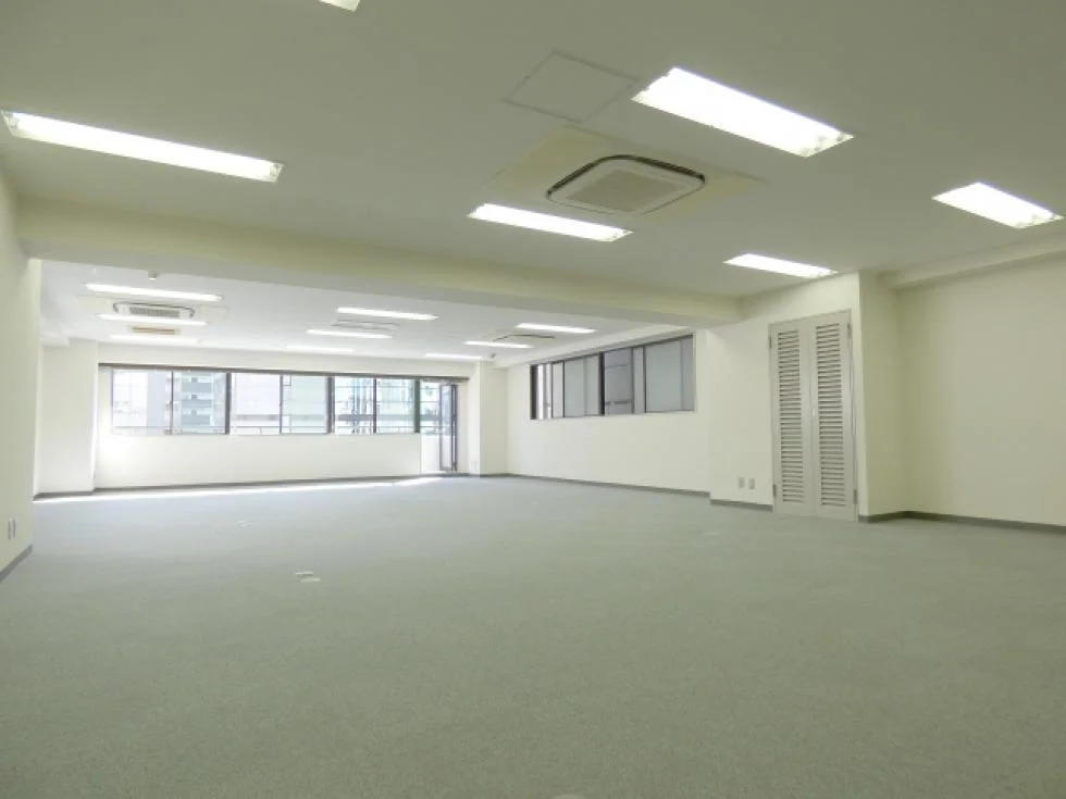 新川I&Lビル 6 執務室 9