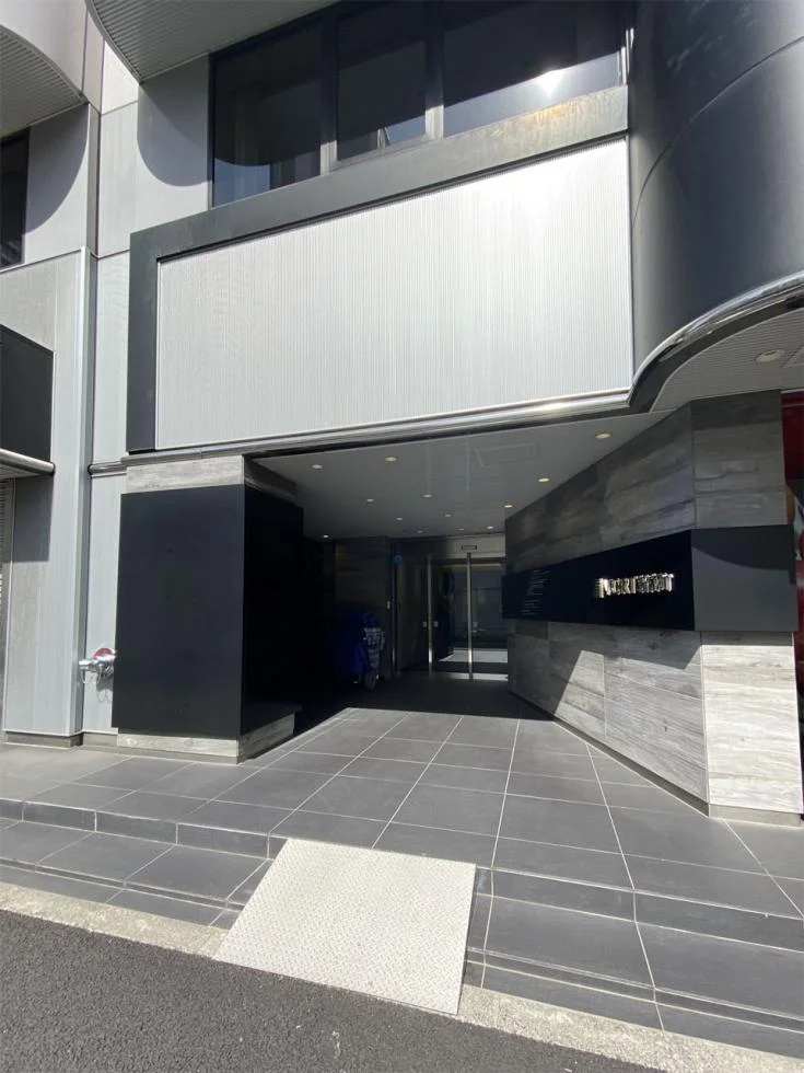 VORT新富町 7 ビルエントランス 3