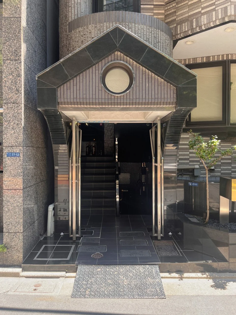 銀座葵ビル 3 エントランス 3