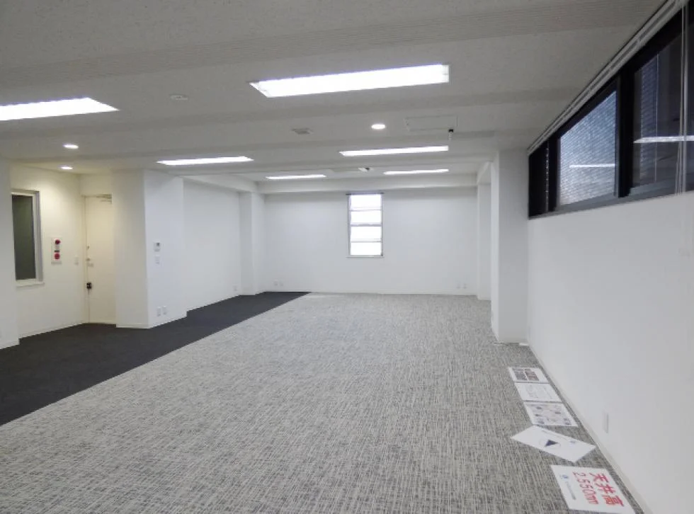 BRICK GATE 日本橋ビル 3 内装 1
