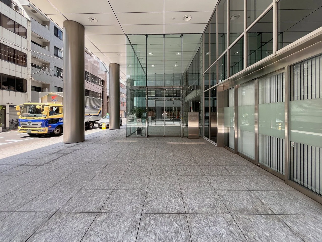 RBM京橋ビル 6 ビルエントランス 5