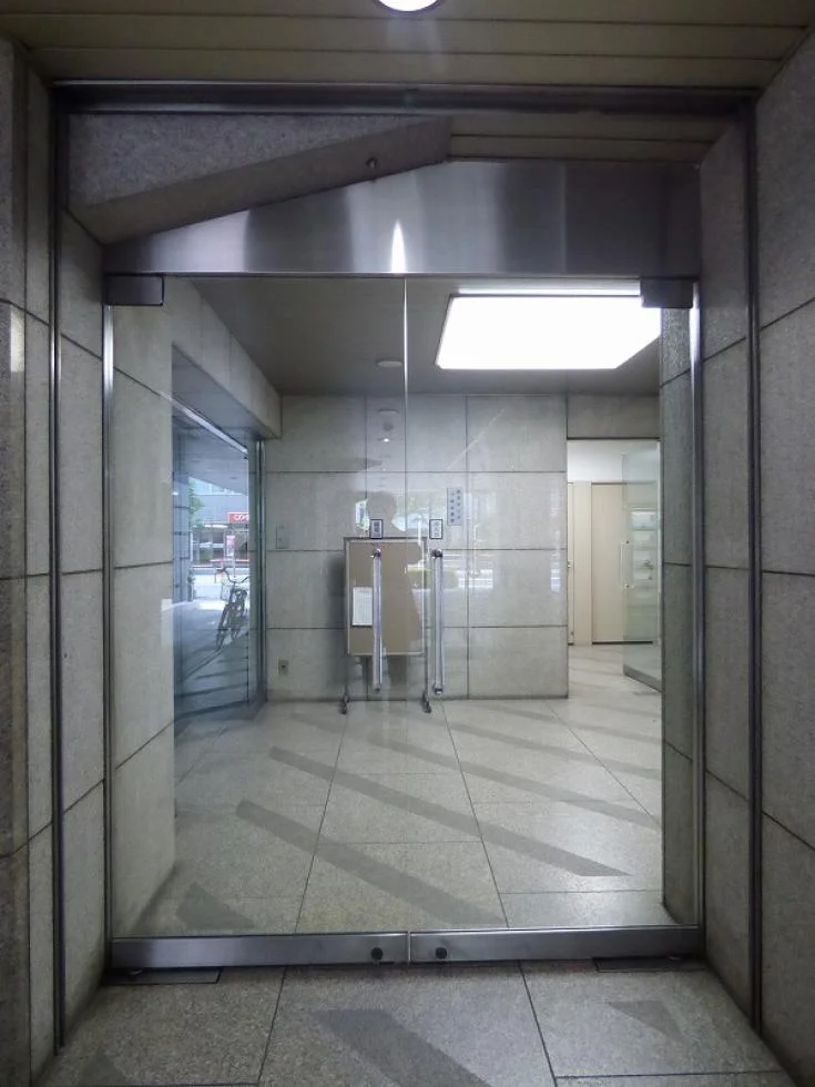 市橋ビル 1 ビルエントランス 4