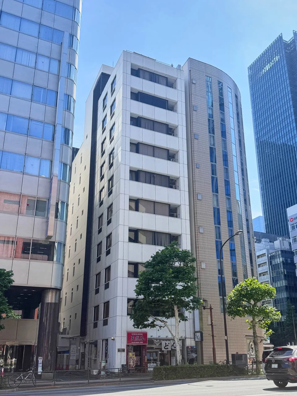 ESSX 3 オフィスビル外観 1