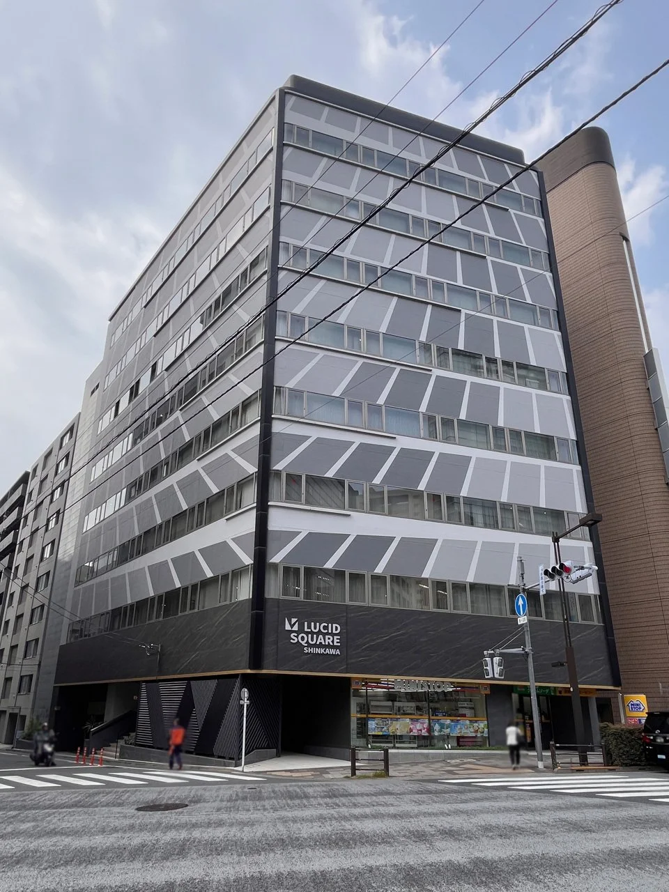 LUCID SQUARE SHINKAWA(ルーシッドスクエア新川) 4 外観 1