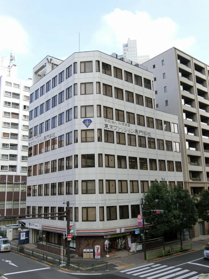 松屋明石町本館 5 オフィスビル外観 1