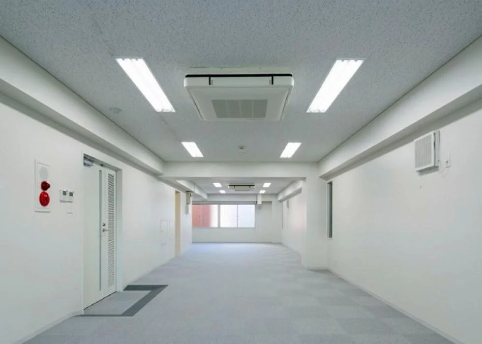 京橋伸和ビル 6 執務室 4