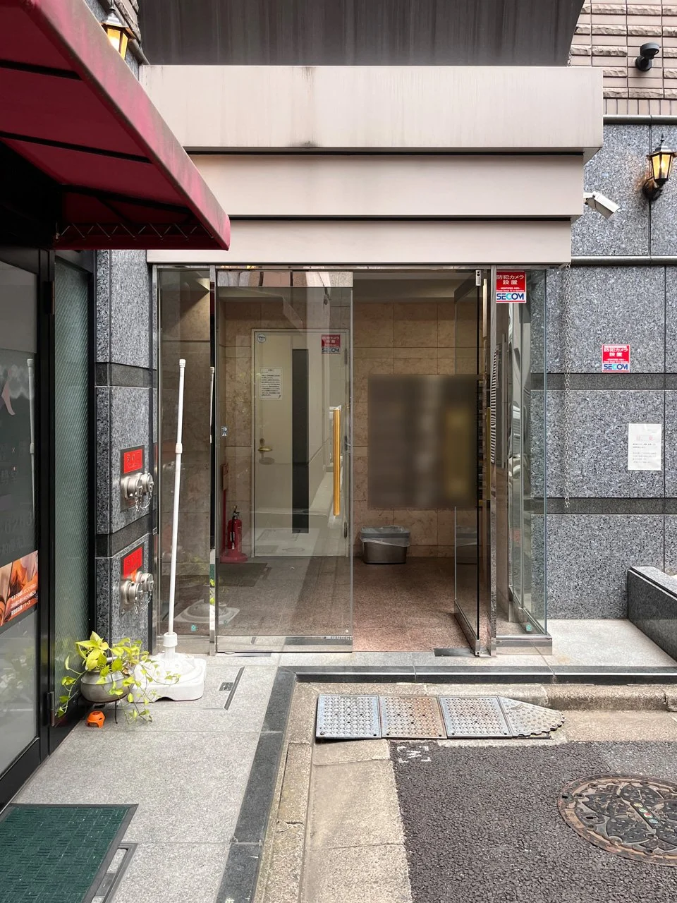 銀座ベラメンテ 1 ビルエントランス 5