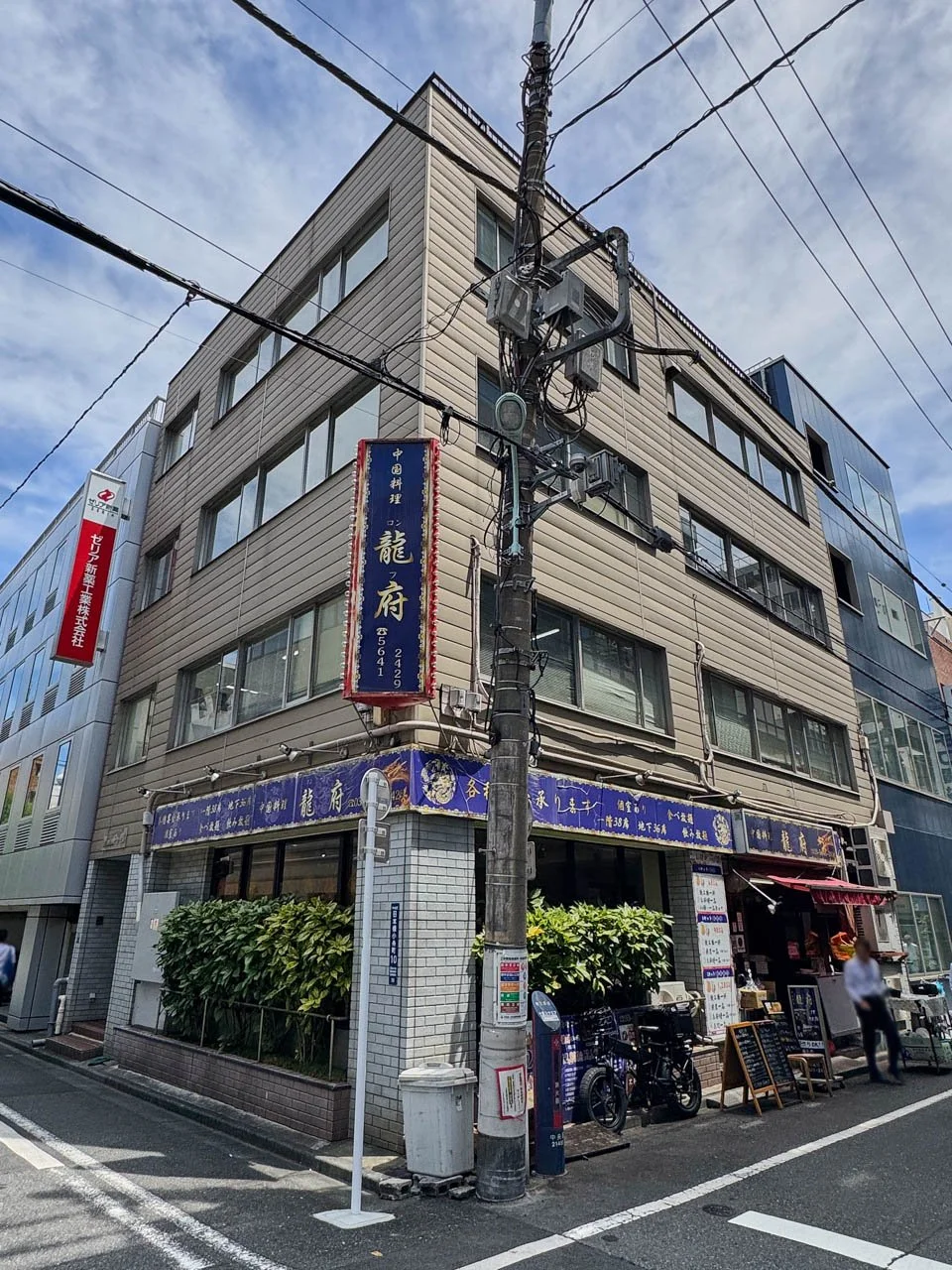 ドゥービル 4 オフィスビル外観 2