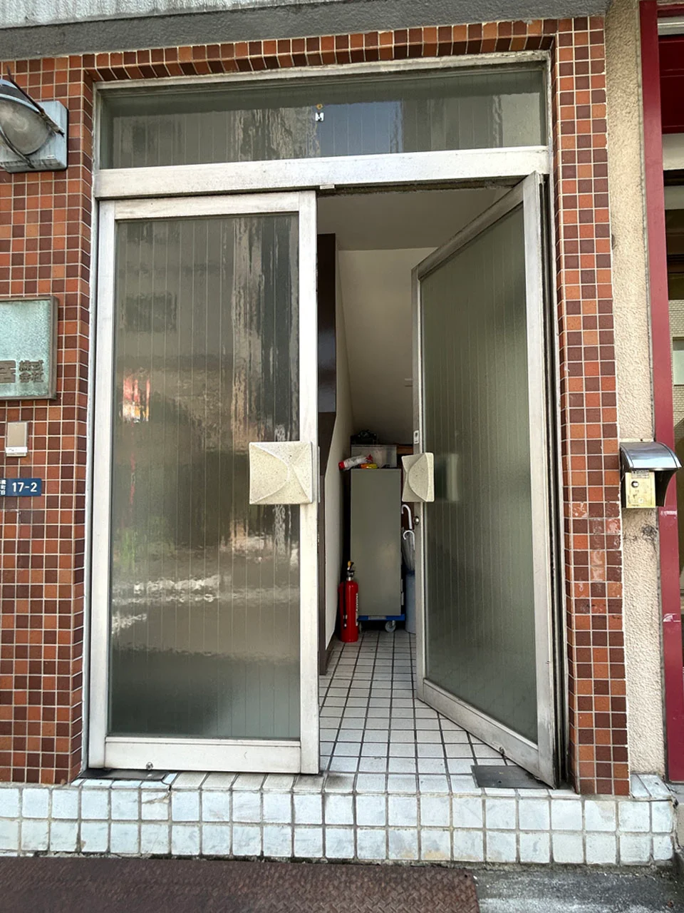 丸松陶器ビル 2 ビルエントランス 3