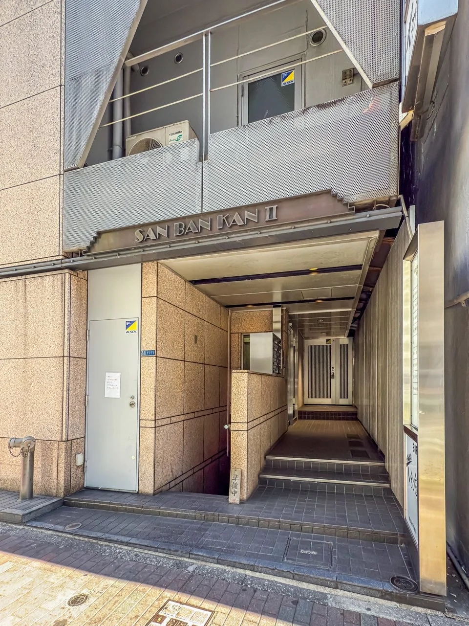銀座参番館Ⅱ 2 ビルエントランス 6