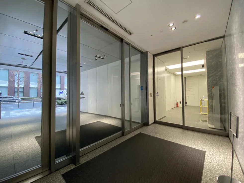 京橋創生館 3 ビルエントランス 6