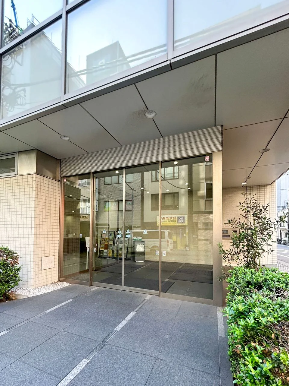 日本印刷会館 3 エントランス 4