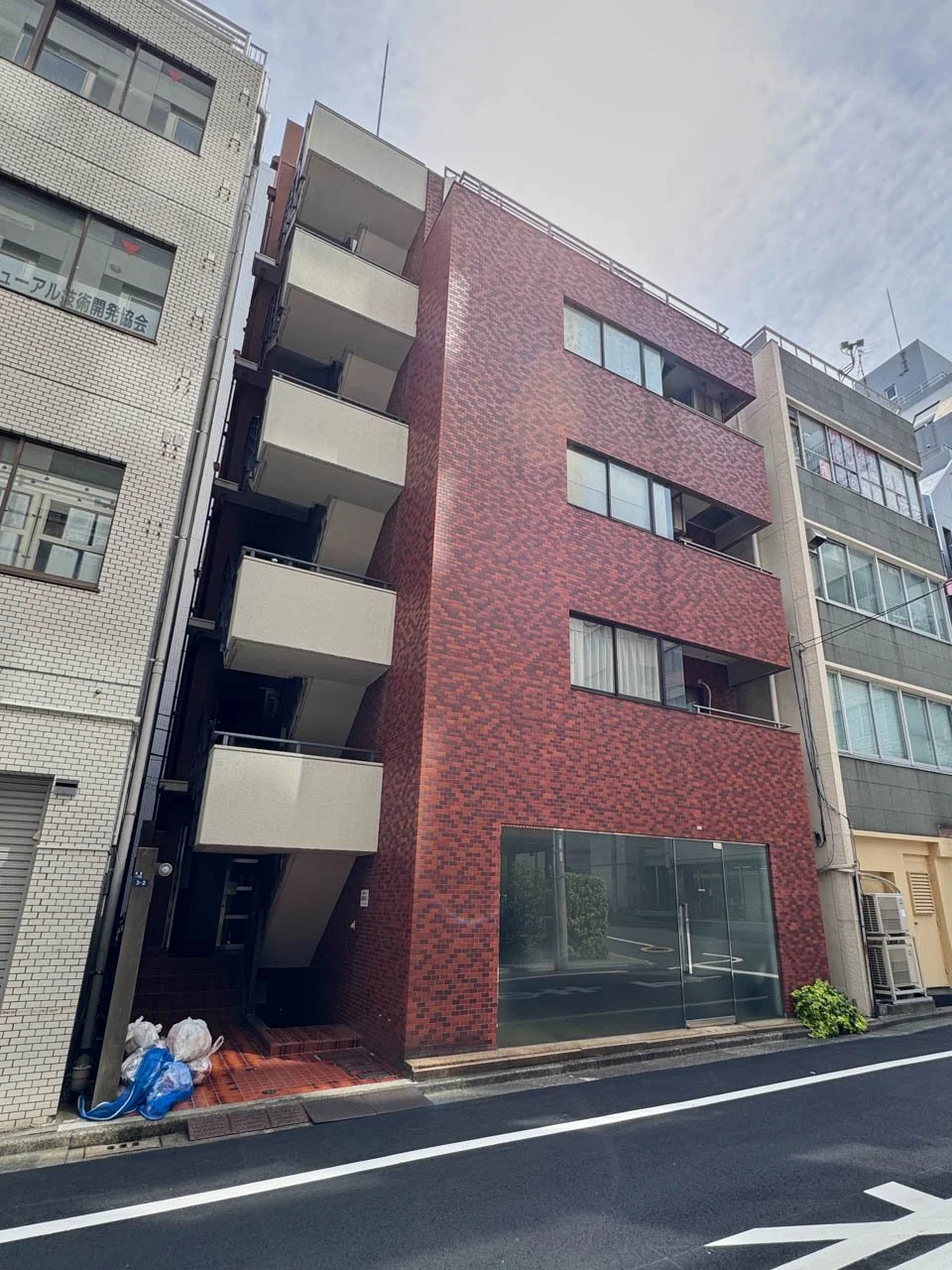 ハイツ新富町 4 外観 2