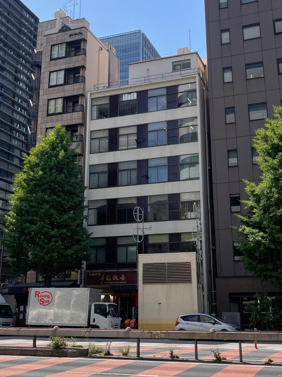 土屋ビル 3 オフィスビル外観 2