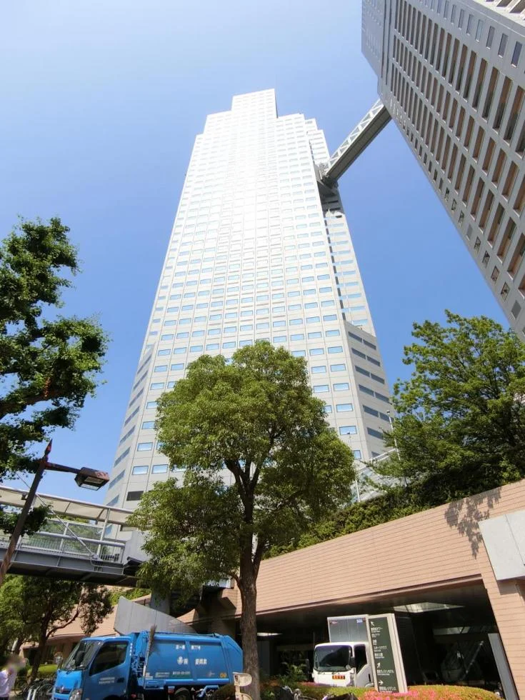 聖路加タワー 29 オフィスビル外観 2