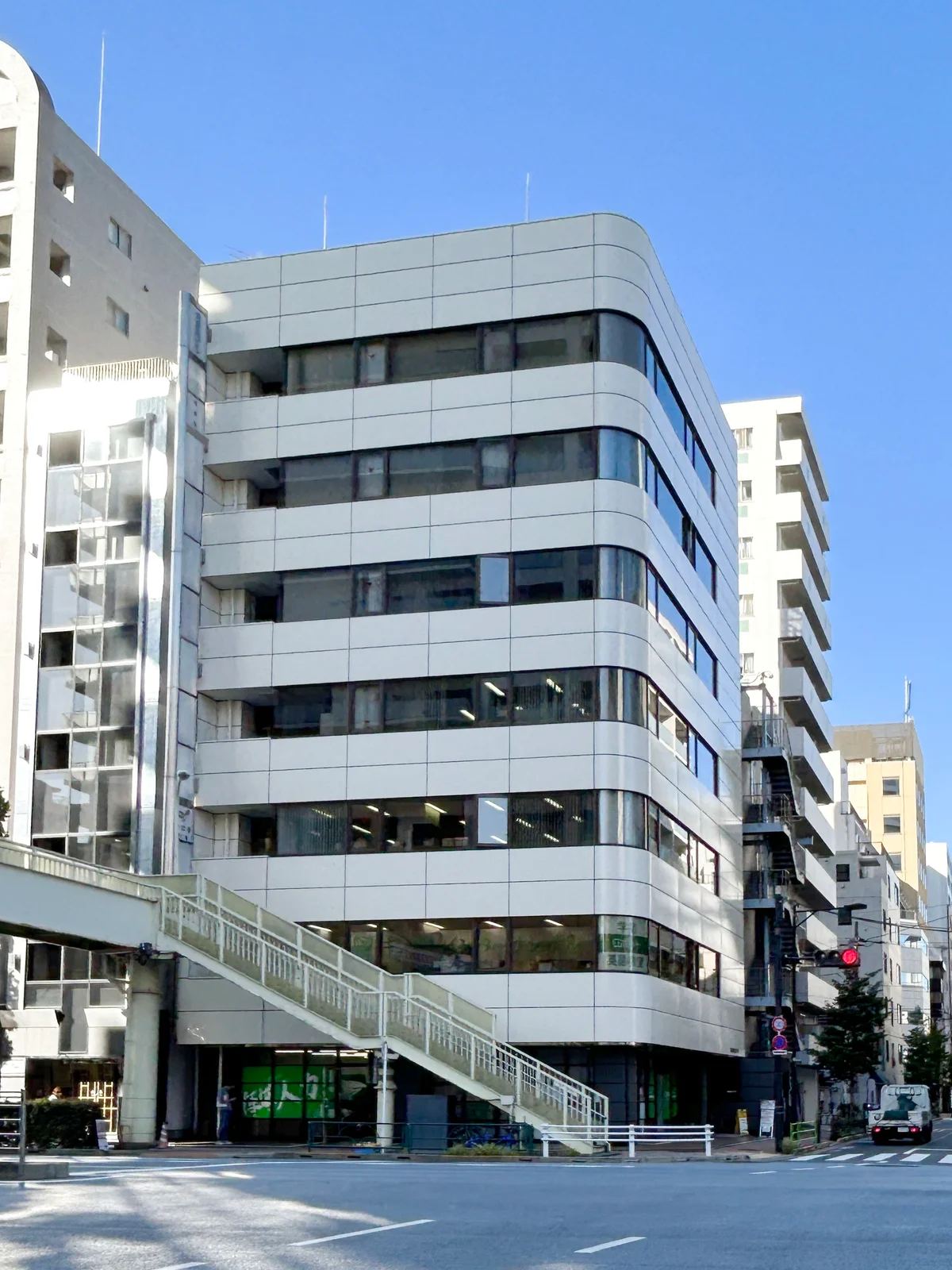 有楽堂ビル 1 オフィスビル外観 2