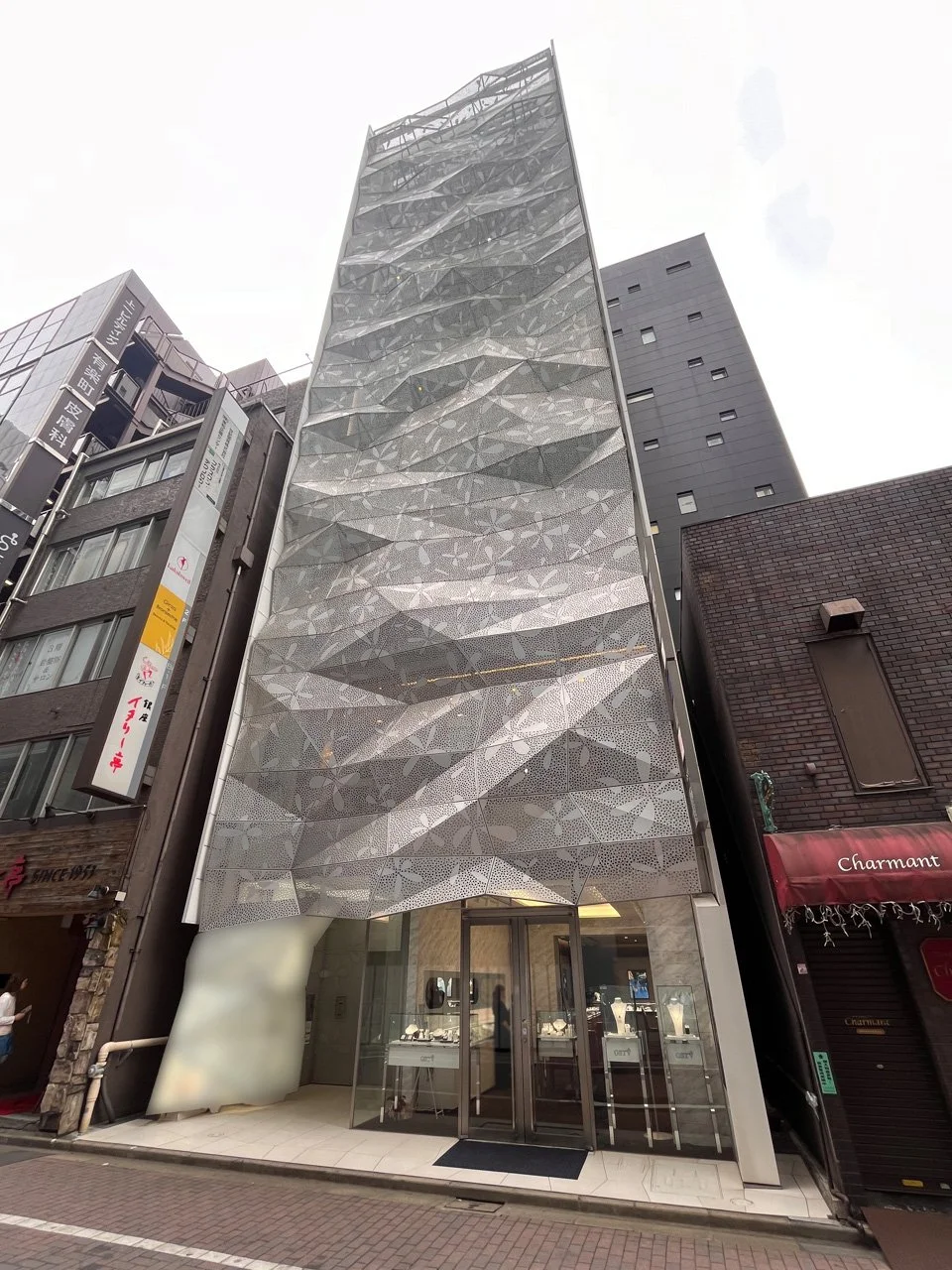 DEAR GINZA 4 オフィスビル外観 2