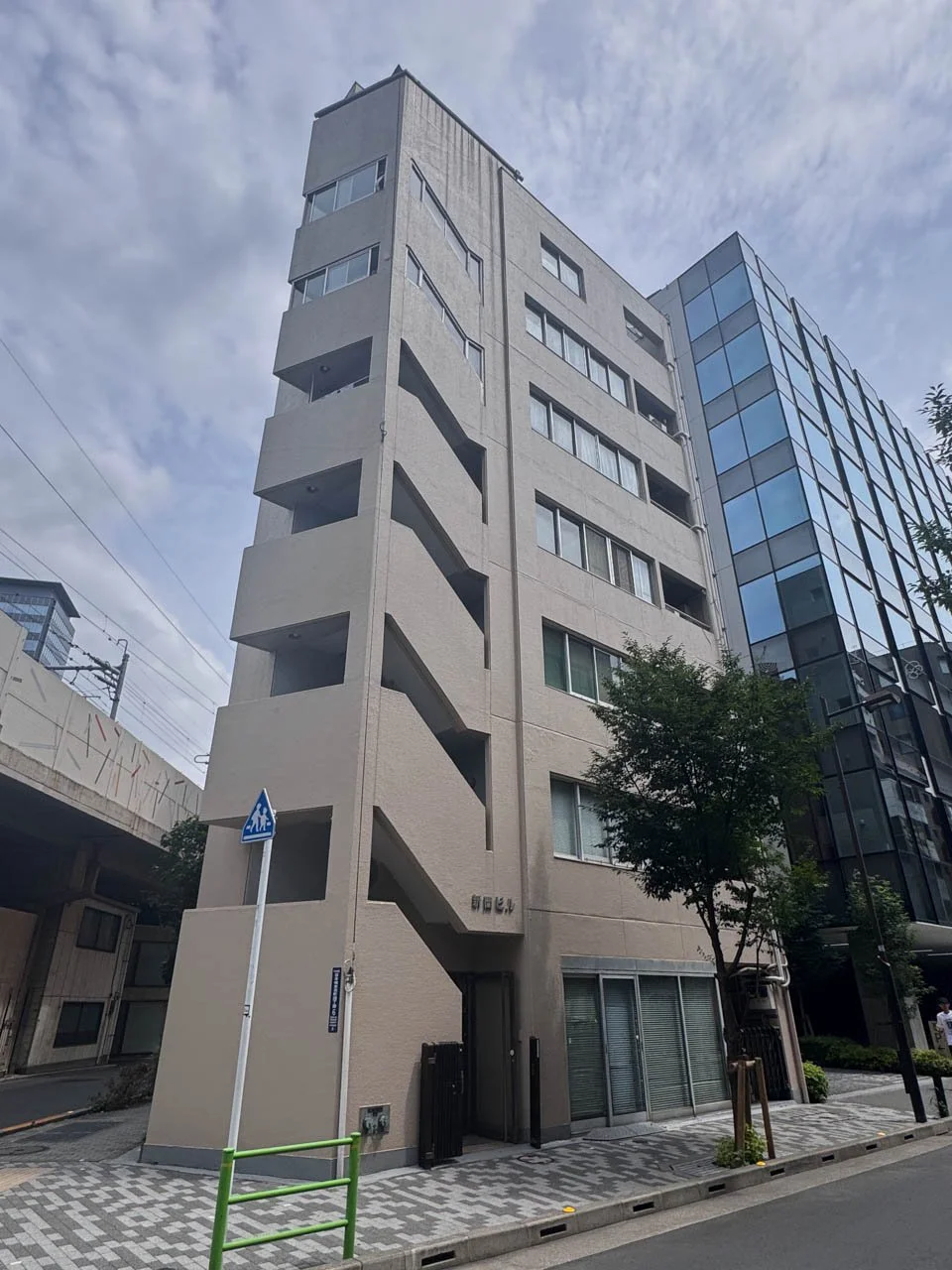 新間ビル 3 外観 1