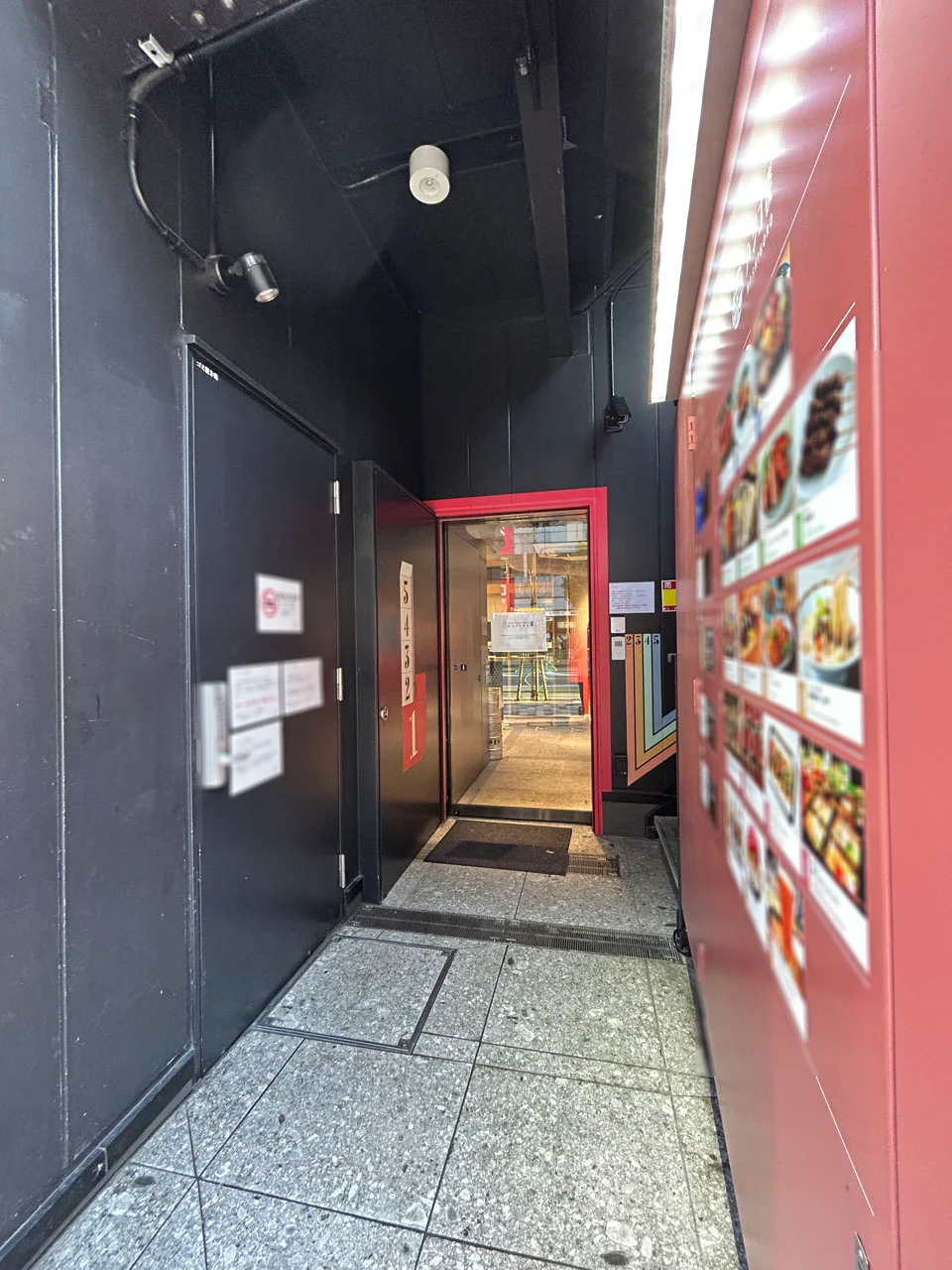 エムズクロス人形町 8 ビルエントランス 3