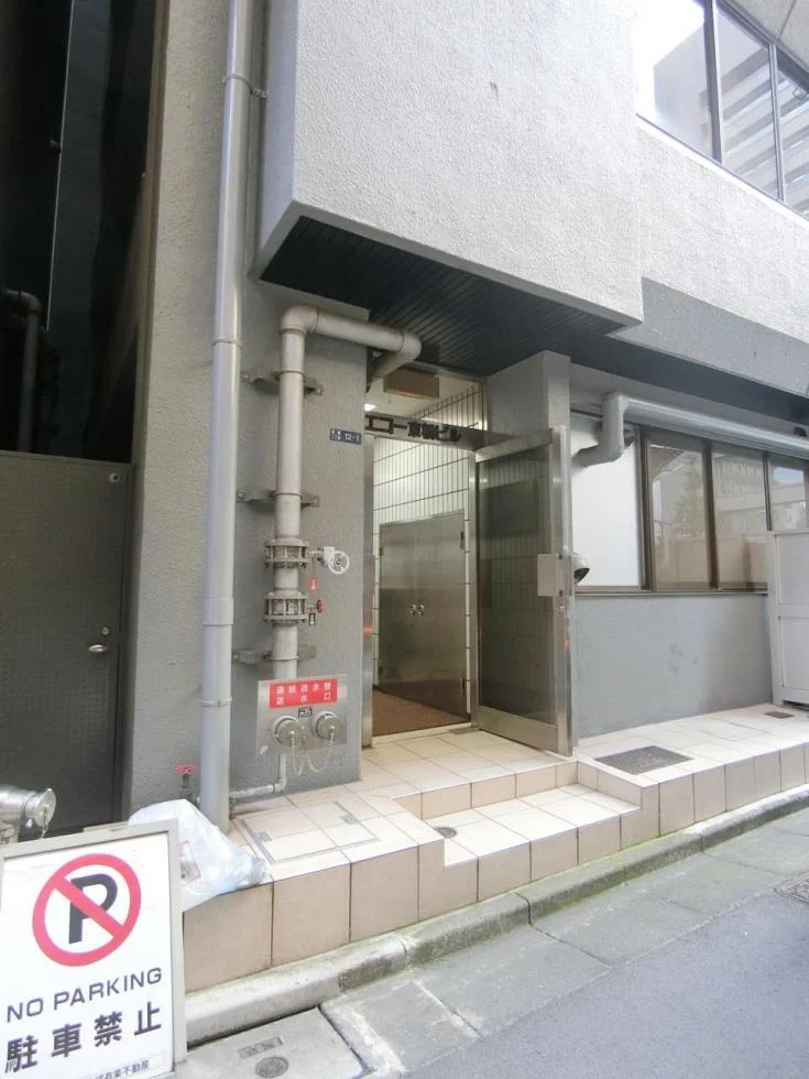 エコー京橋ビル 9 ビルエントランス 3