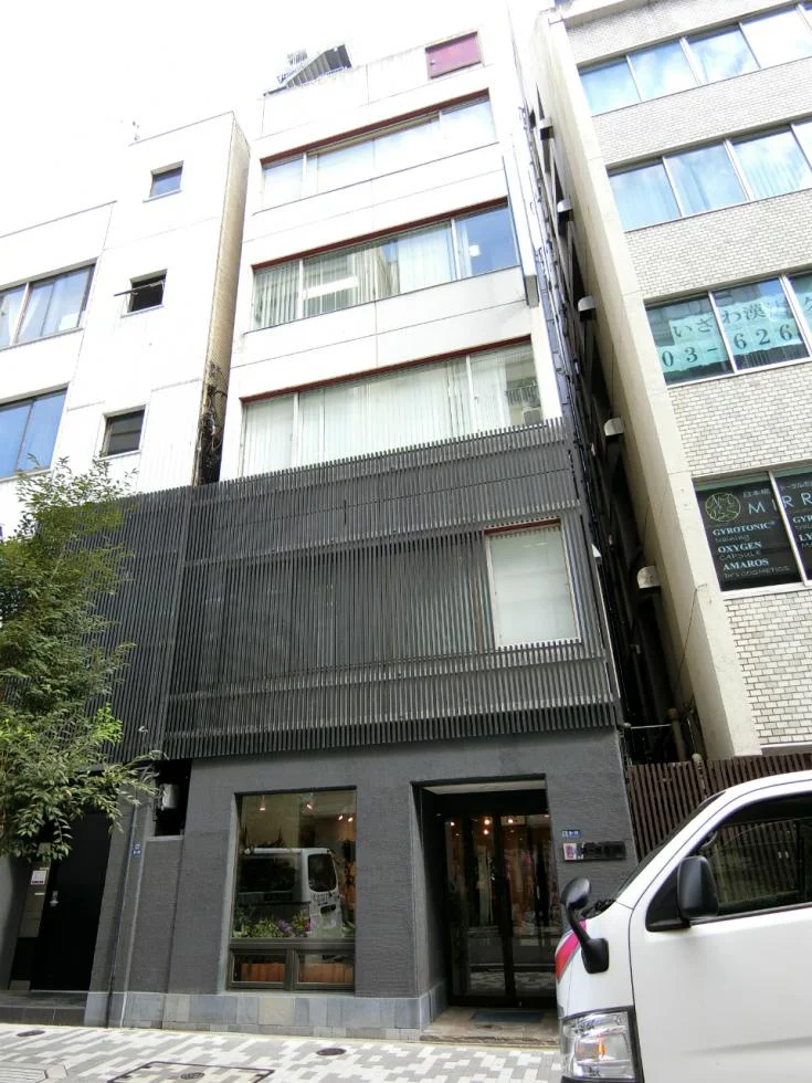 日本橋室四ビル 2 オフィスビル外観 1