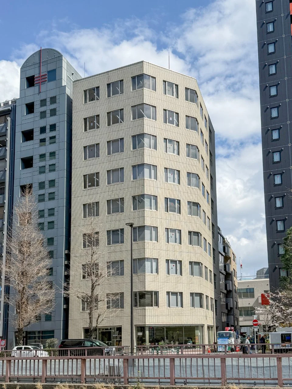 京橋山本ビル 2 オフィスビル外観 1