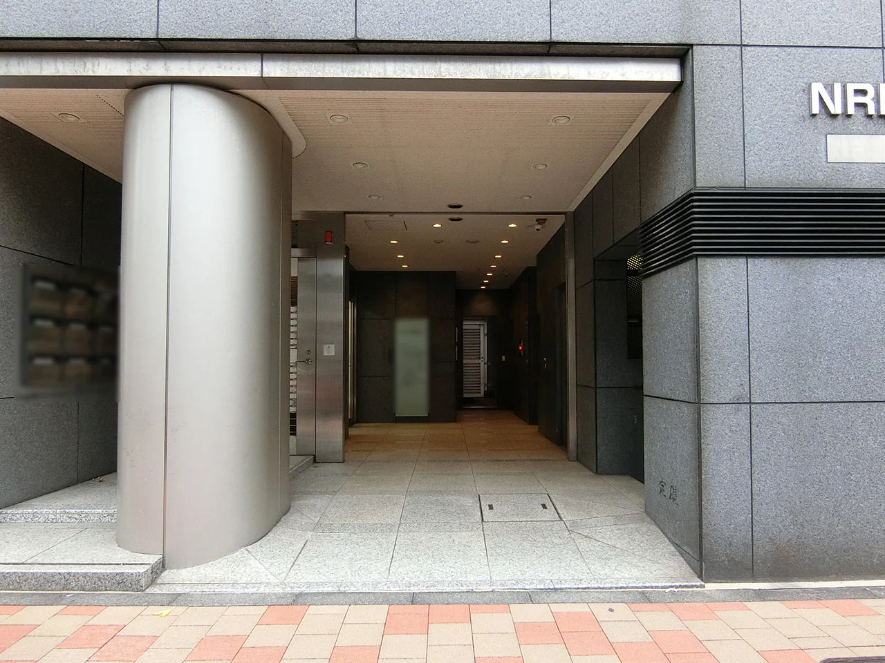 NREG銀座ビル 8 ビルエントランス 5