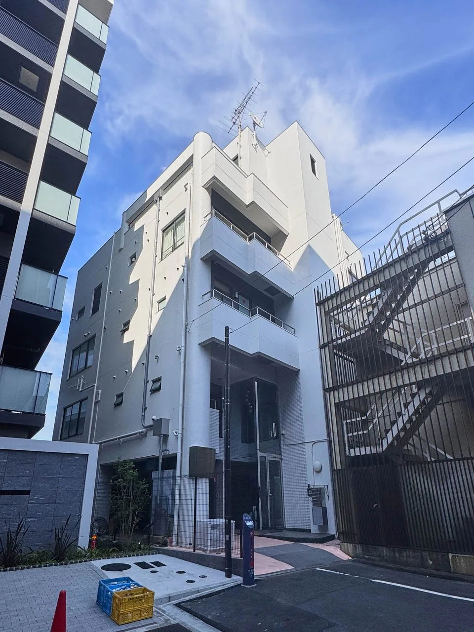 新井ビル 一棟貸し 外観 1
