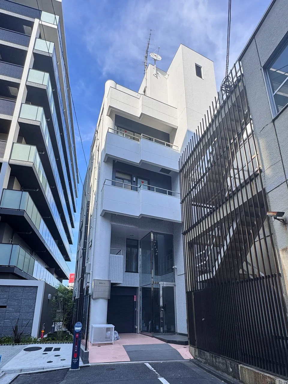 新井ビル 一棟貸し 外観 2